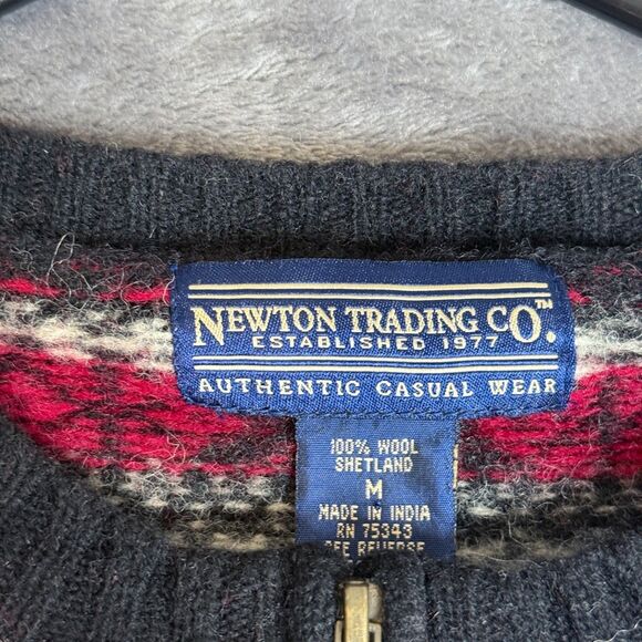 Newton Trading Co. Women's Shetland Wool 100% Geometric Full-Zip Medium Sweater - Picture 2 of 7